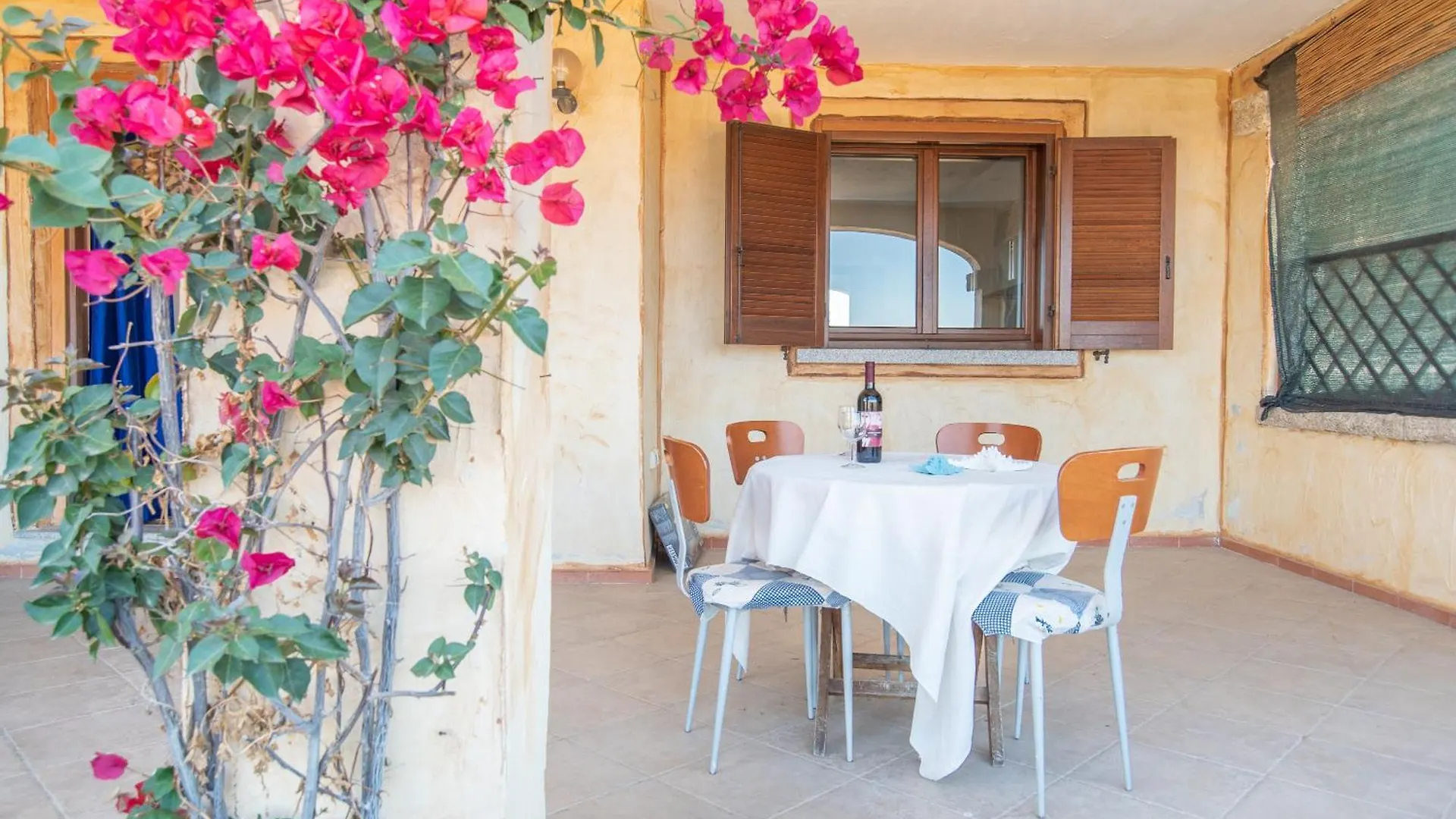 Dom wakacyjny Sardegnaot Vista Mare Piscina E Spa Olbia Włochy